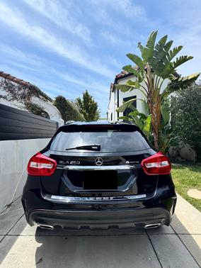Black 2019 Mercedes-Benz GLA 250 4MATIC