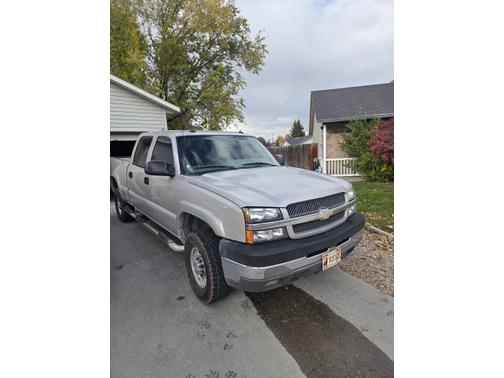 2004 Chevrolet Silverado 2500 LT H/D Crew Cab