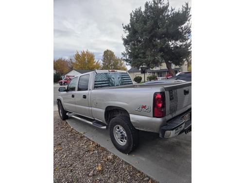 2004 Chevrolet Silverado 2500 LT H/D Crew Cab