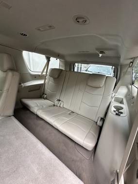 2016 Cadillac Escalade ESV Luxury