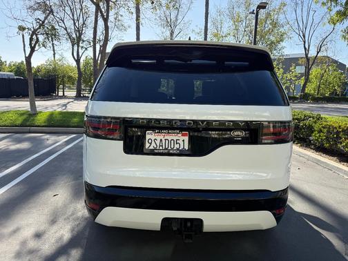 White 2022 Land Rover Discovery P360 S R-Dynamic