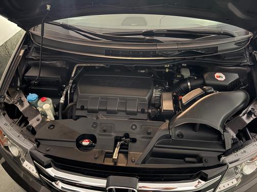 Gray 2016 Honda Odyssey EX-L