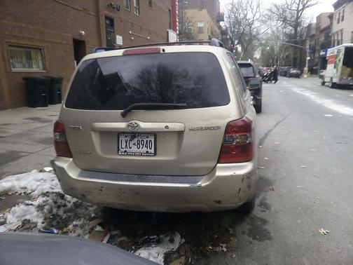 2004 Toyota Highlander Base