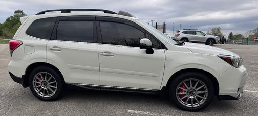 White 2017 Subaru Forester 2.0XT Touring
