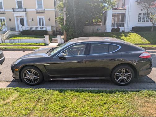 2011 Porsche Panamera 4S