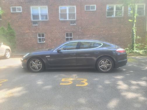 2011 Porsche Panamera 4S