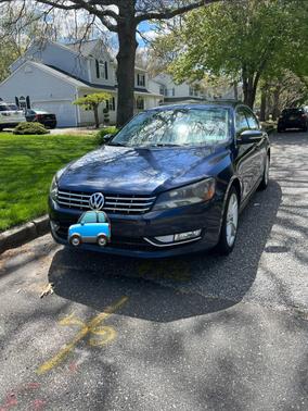 Blue 2013 Volkswagen Passat 3.6 SEL Premium