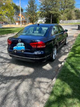 Blue 2013 Volkswagen Passat 3.6 SEL Premium