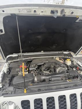 White 2021 Jeep Gladiator Sport S