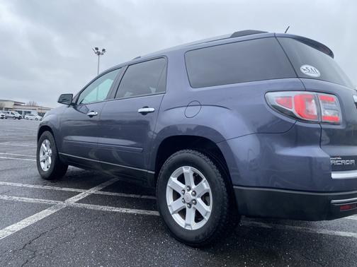 2014 GMC Acadia SLE-2