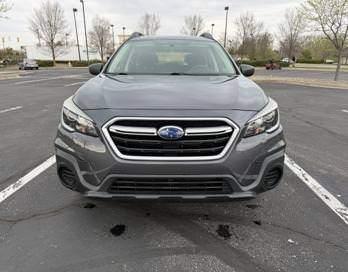 Gray 2018 Subaru Outback 2.5i