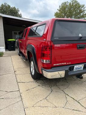 Red 2013 GMC Sierra 1500 SLE1