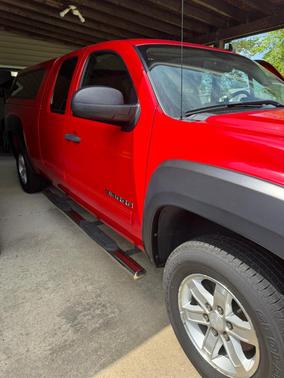 Red 2013 GMC Sierra 1500 SLE1