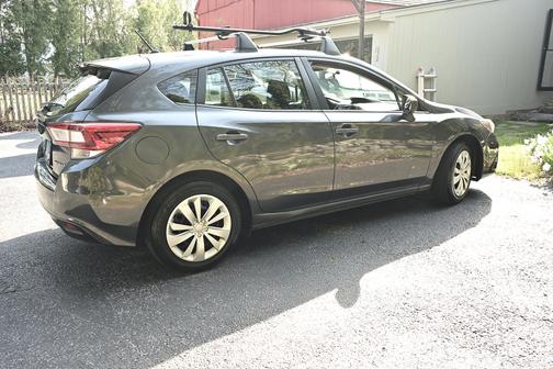 2019 Subaru Impreza 2.0i