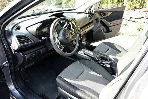 2019 Subaru Impreza 2.0i