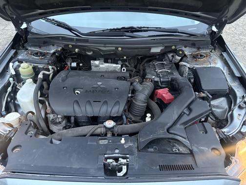 2013 Mitsubishi Lancer SE