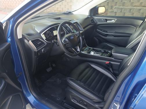 2020 Ford Edge ST-Line