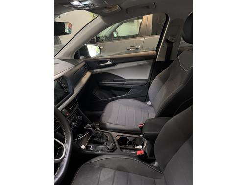 2024 Volkswagen Taos SE 4MOTION