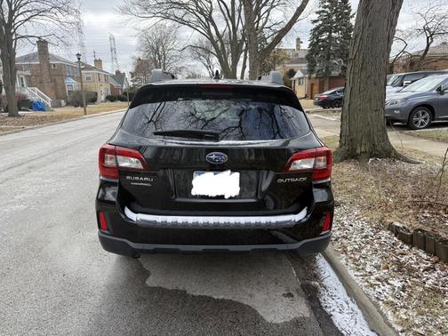 Black 2016 Subaru Outback 2.5i Premium