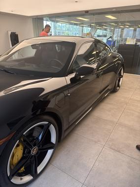 2020 Porsche Taycan Taycan Turbo S