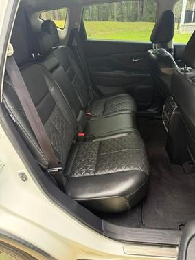White 2019 Nissan Murano Platinum
