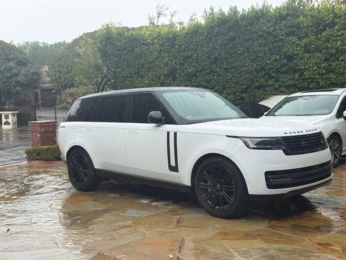 2025 Land Rover Range Rover P530 SE LWB 7 Seat