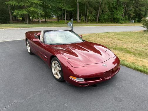 Red 2003 Chevrolet Corvette Base