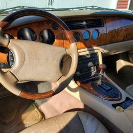 2000 Jaguar XK8 Base