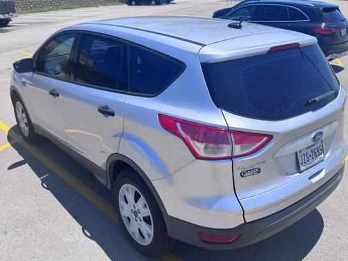 2015 Ford Escape S