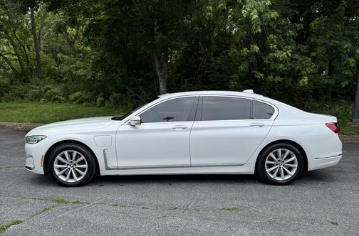 2020 BMW 745e xDrive iPerformance