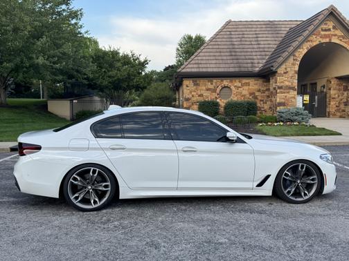 2018 BMW 540 i xDrive