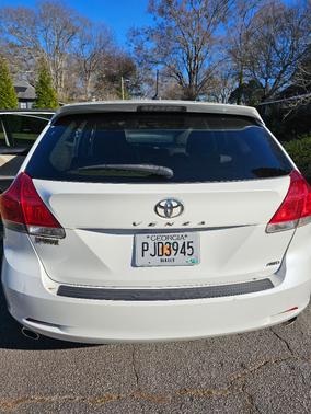 White 2010 Toyota Venza Base