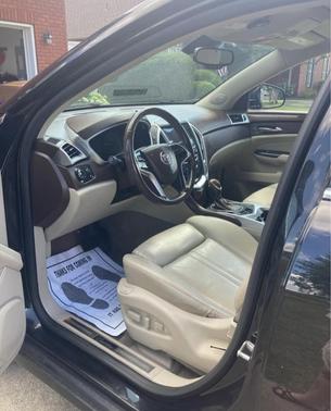 Photo 3 of 8 of 2016 Cadillac SRX Luxury Collection