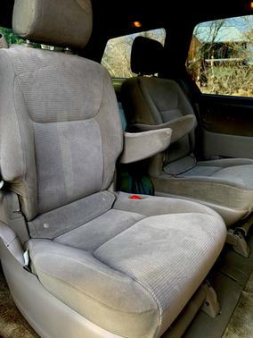 2005 Toyota Sienna LE