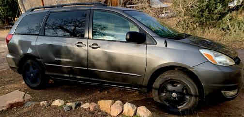 2005 Toyota Sienna LE