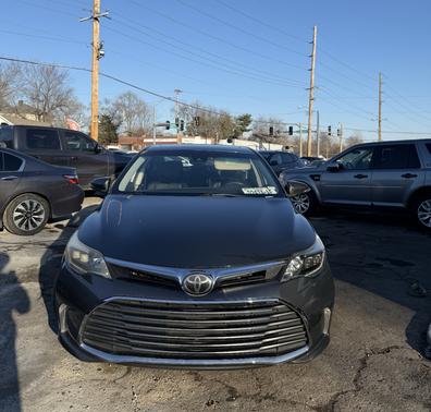 Beige 2018 Toyota Avalon Limited