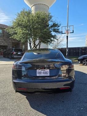2024 Tesla Model S Plaid