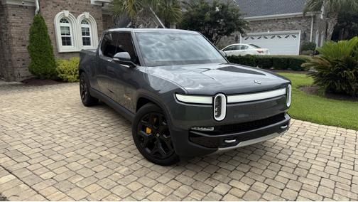 2023 Rivian R1T Adventure Quad-Motor Large Package