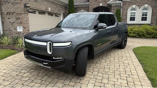 2023 Rivian R1T Adventure Quad-Motor Large Package