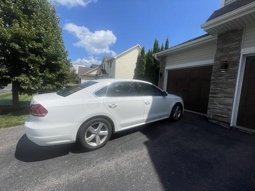 2013 Volkswagen Passat 2.5 SE