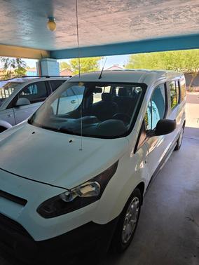 White 2018 Ford Transit Connect XL