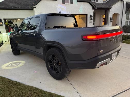 2023 Rivian R1T Adventure Quad-Motor Large Package