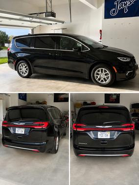 Black 2023 Chrysler Pacifica Touring L