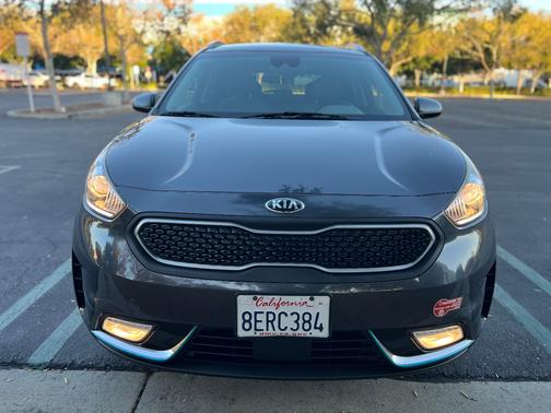 2018 Kia Niro Plug-In Hybrid LX