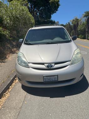 2006 Toyota Sienna LE