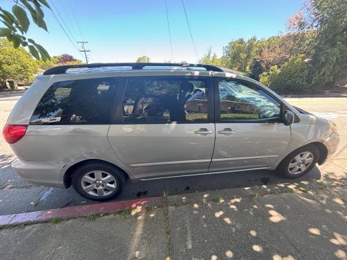 2006 Toyota Sienna LE