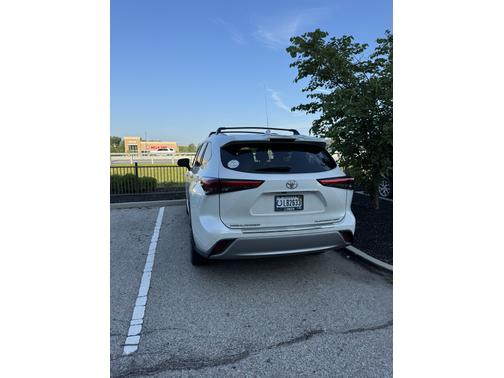 2021 Toyota Highlander Platinum