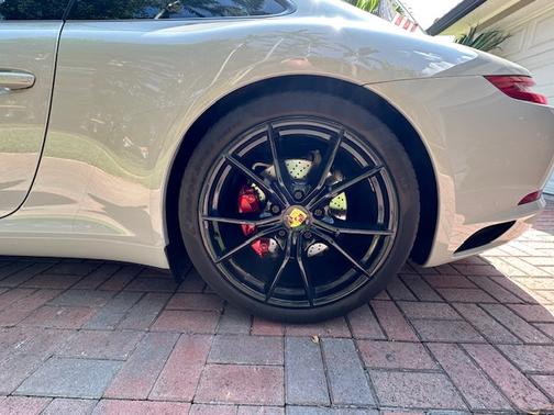 2018 Porsche 911 Carrera S
