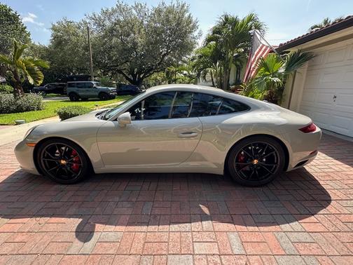 2018 Porsche 911 Carrera S