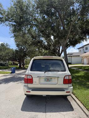 White 2000 Lexus LX 470 Base